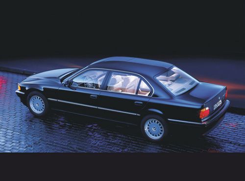 Stationen einer Entwicklung - 1987: BMW 750i - Der erste deutsche 12-Zylinder nach über fünfzig Jahren